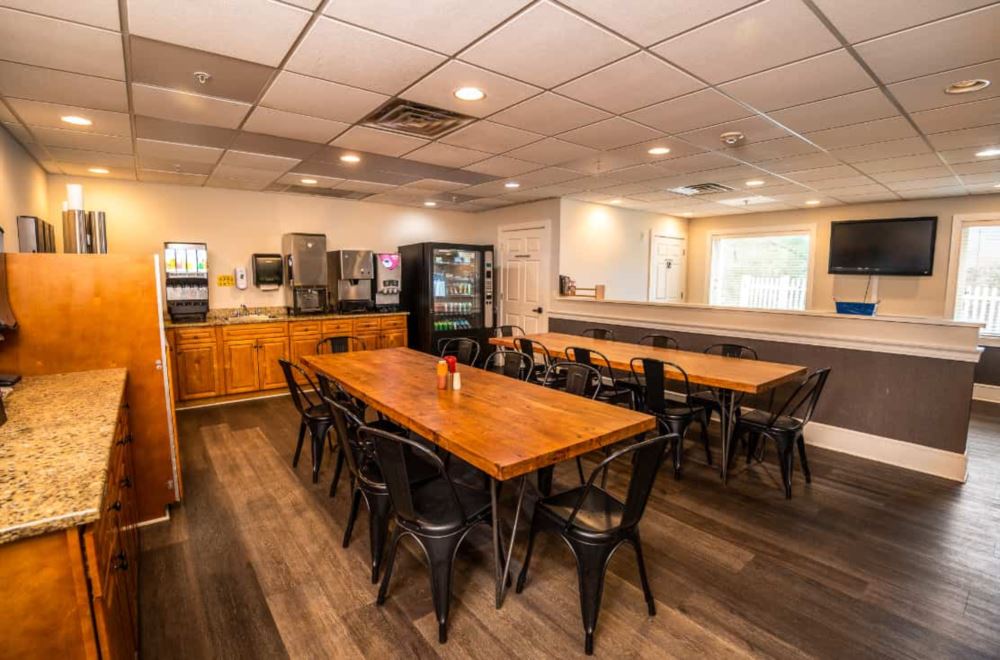 Evolve Recovery New Jersey Cafeteria